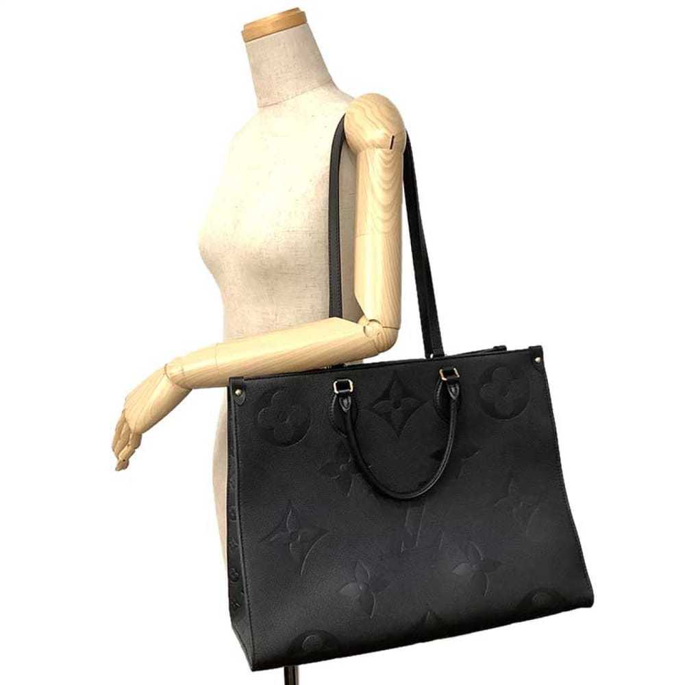 Louis Vuitton Onthego leather handbag - image 5