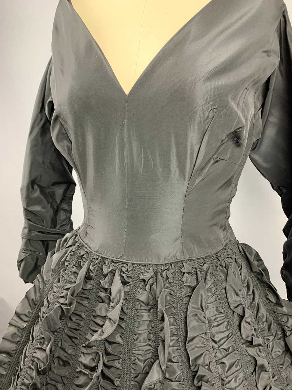 1950s Dramatic Black Ceil Chapman Dress (Slightly… - image 8