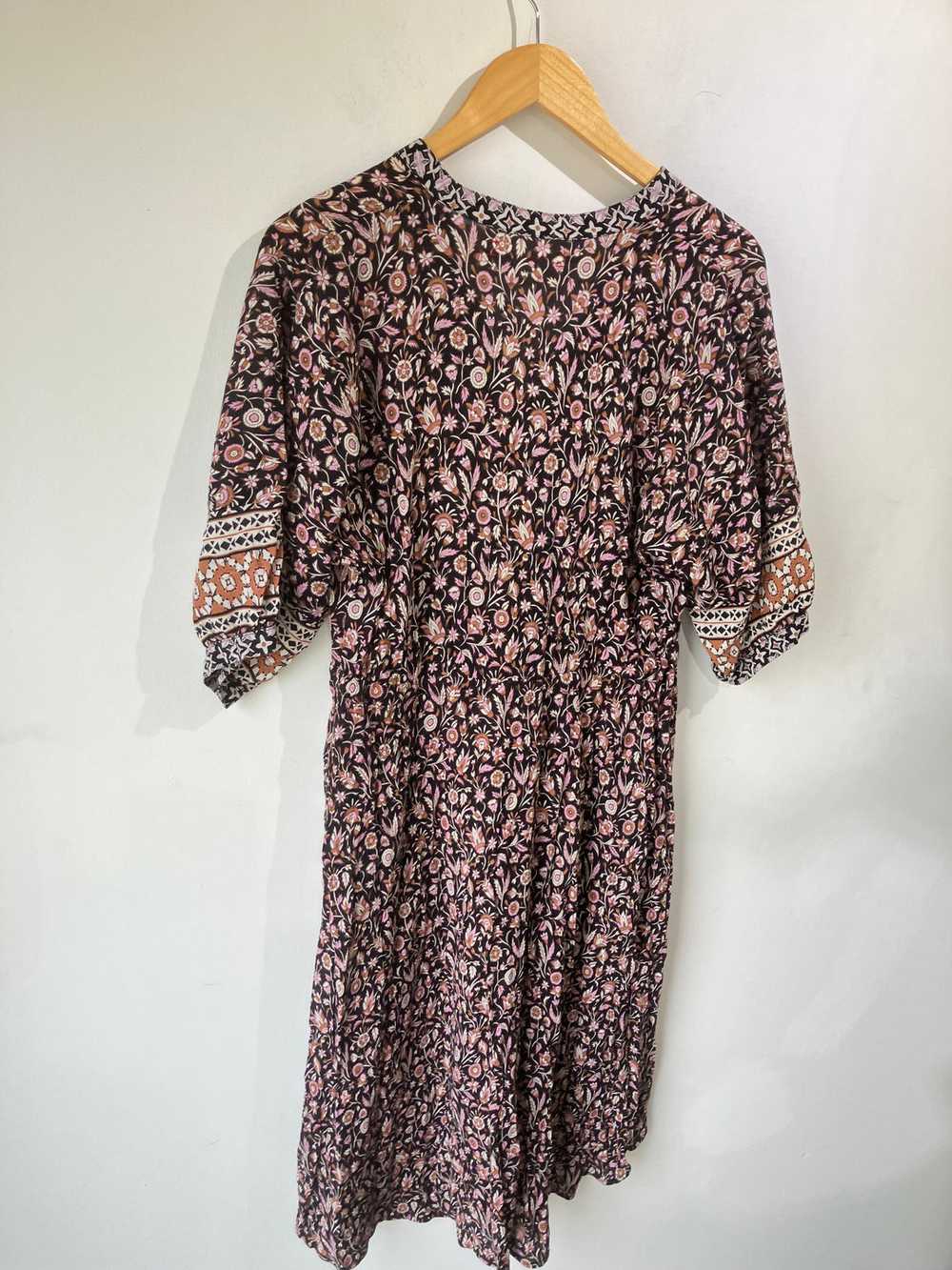 Xirena Black, White, and Pink Floral Midi Dress - image 3
