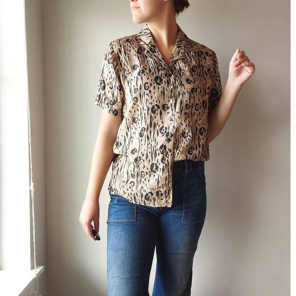 Vintage Vintage 80s 100% Silk Stunt Cheetah Print… - image 1