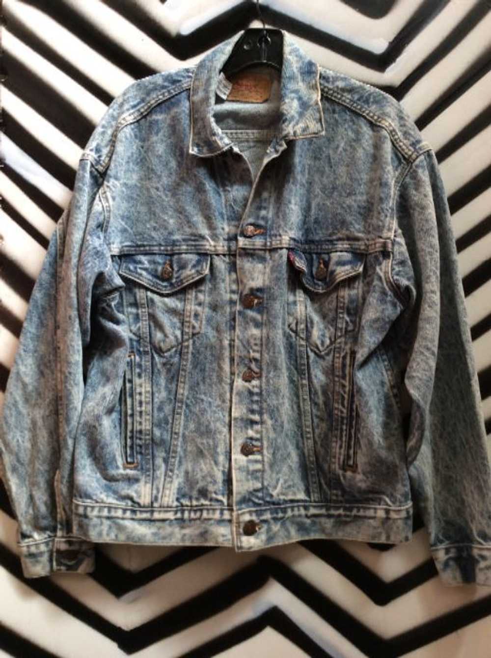 CLASSIC FIT DENIM JACKET MARBLE ACID WASH - image 1