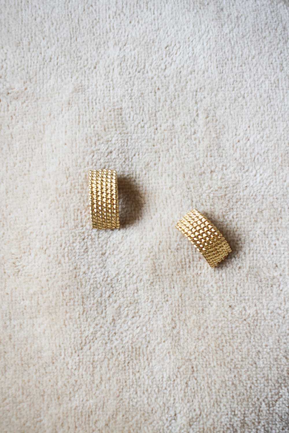 1980s Gold Plated Textured Tab Earrings - image 3