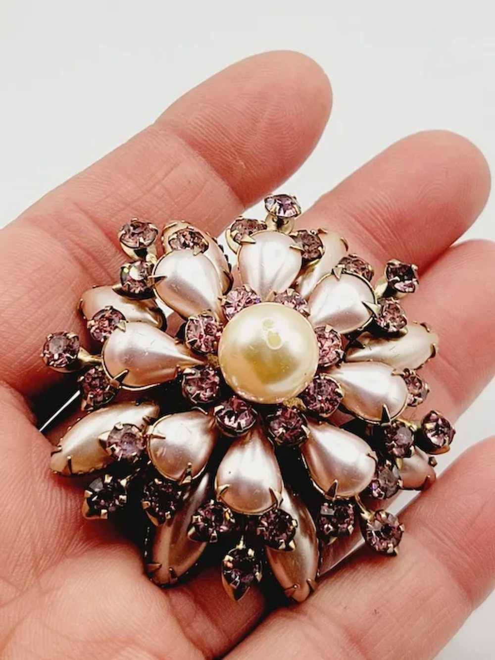 Signed Cathe Rhinestone & Faux Pearl Brooch [A260] - image 2