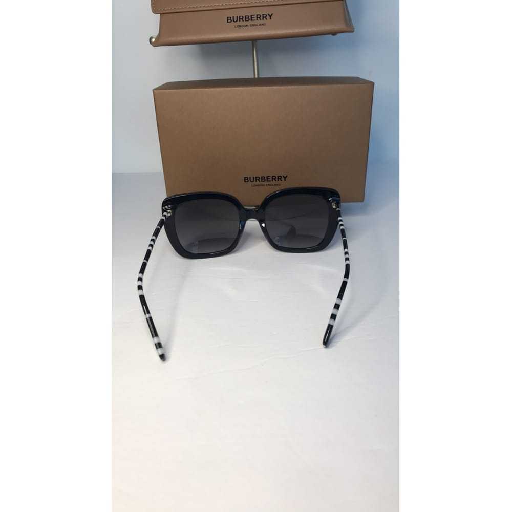 Burberry Oversized sunglasses - image 2