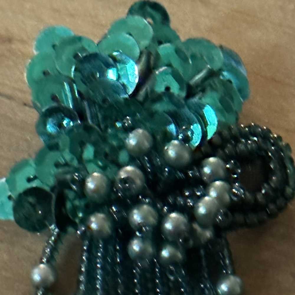 Vintage Vintage teal sequin and beads earrings - image 6