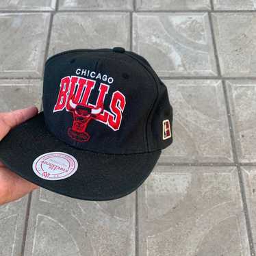 Chicago Bulls Snapback Hat Red Mitchell Ness RARE Patch club