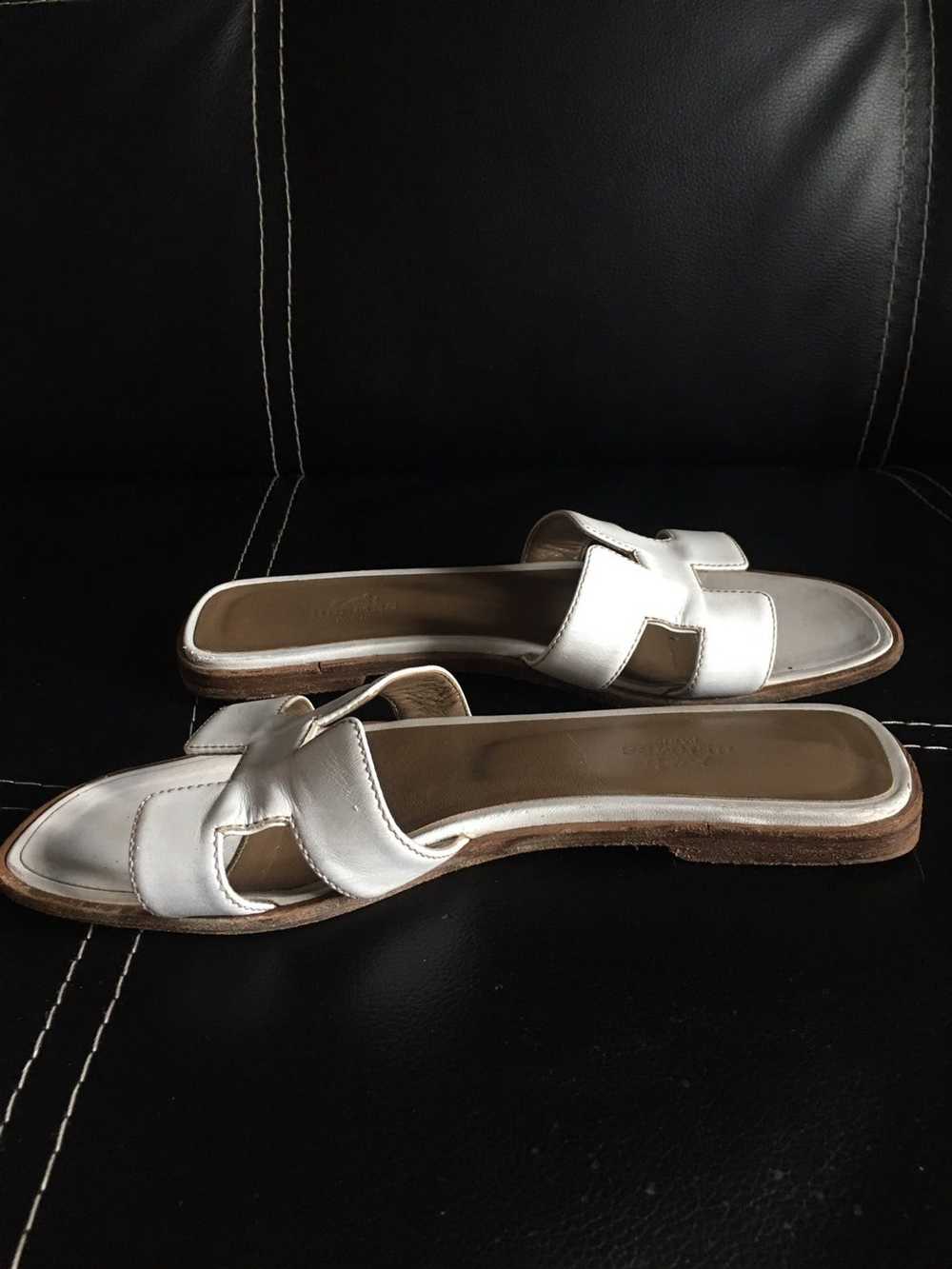 Hermes HERMES Oran White Leather Sandals EU 36.5 - image 10