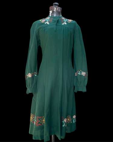 1940s Floral Embroidered Wool Folk Dress - image 1