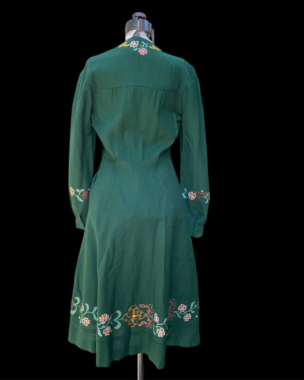 1940s Floral Embroidered Wool Folk Dress - image 9