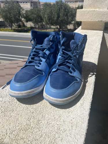 Jordan Brand × Nike 2015 University blue Jordan 1s - image 1