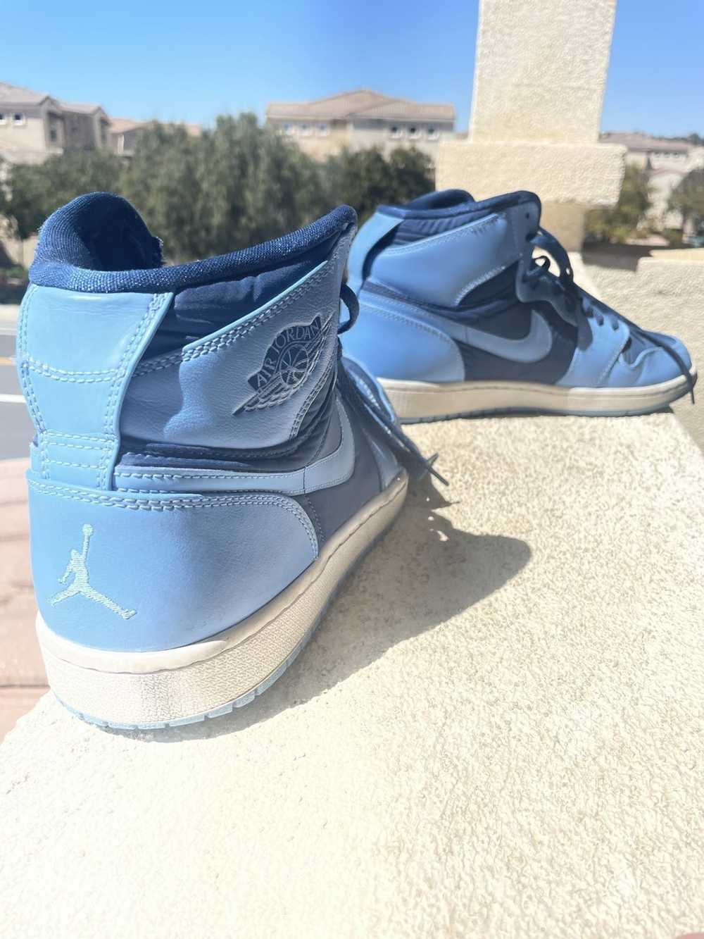 Jordan Brand × Nike 2015 University blue Jordan 1s - image 4