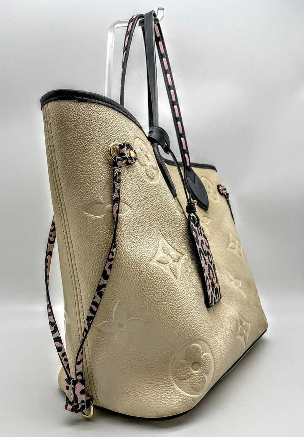 Louis Vuitton Louis Vuitton Neverfull MM Wild At … - image 3