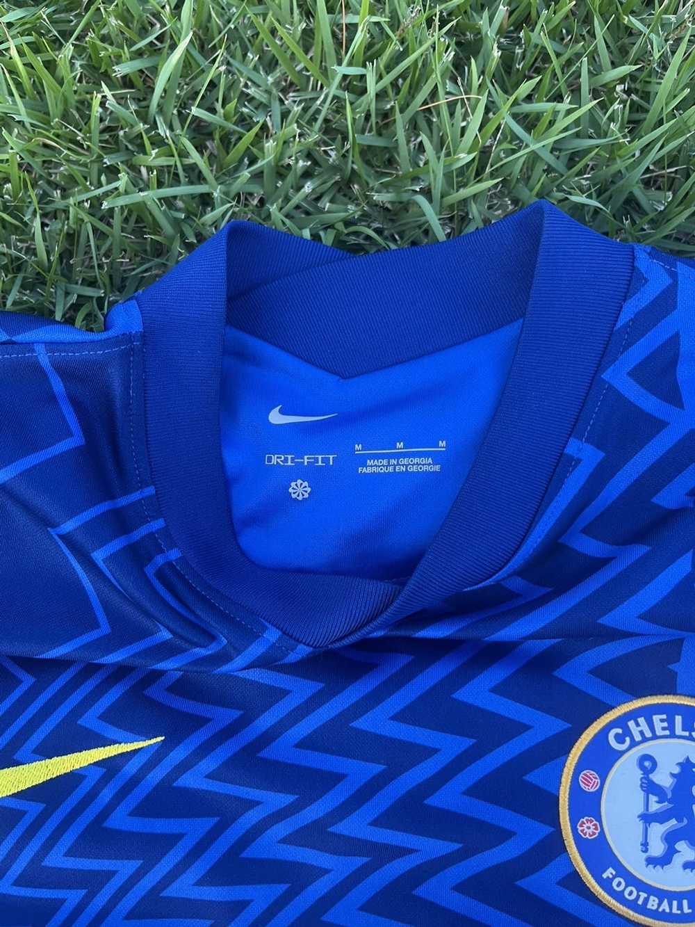 Nike ACG Chelsea FC 2021/22 Home Kit - image 2