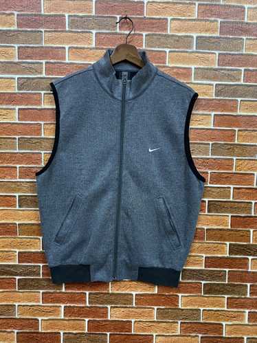 Nike golf hot sale sleeveless jumper