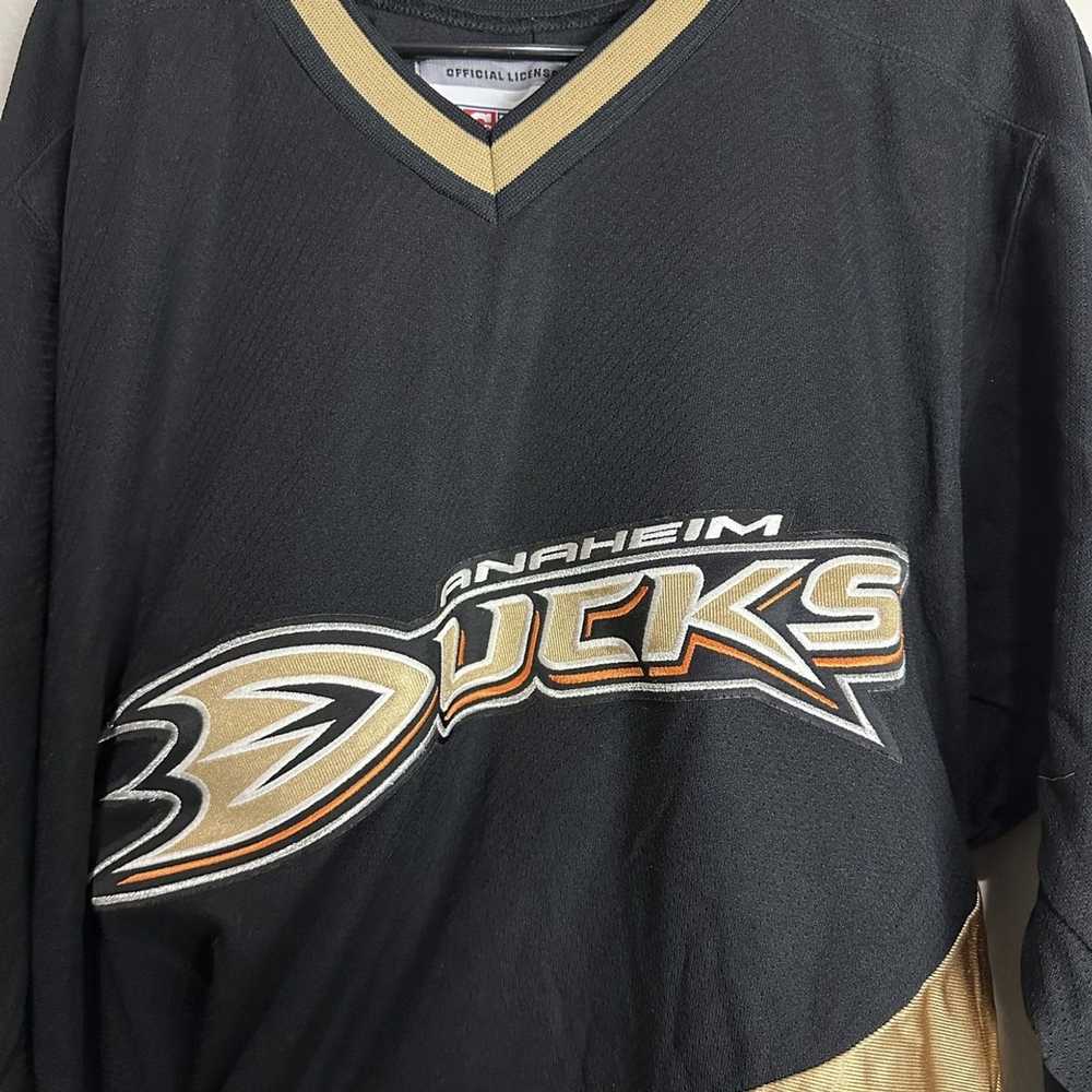 Vintage Anaheim Ducks Jersey CCM Vintage Size Med… - image 3