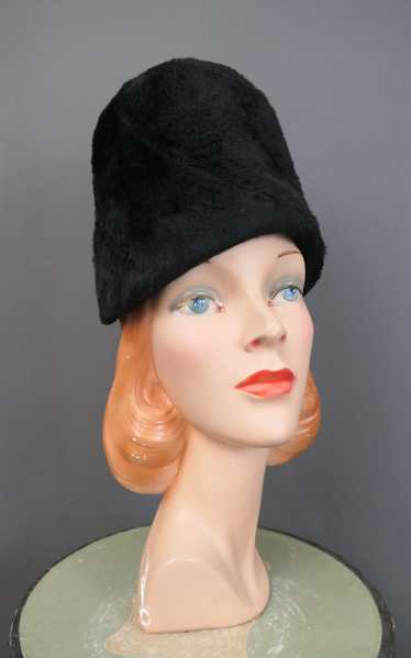 Vintage 1960s Tall Black Toque Hat, Plush Felt Woo