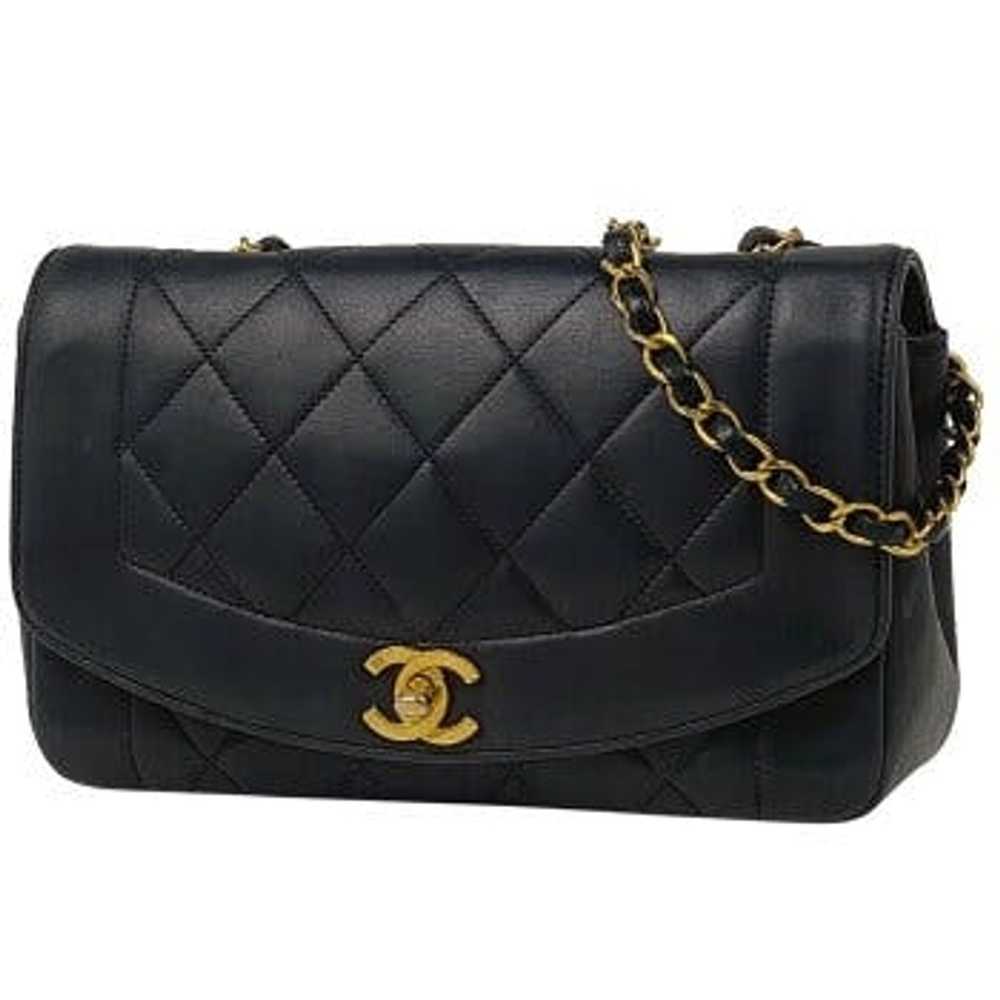 Chanel princess Diana flap bag two tone lambskin leather gold hardware  measures 10 x 6.5 x 2.5  20 chain drop asking $1390 comm…