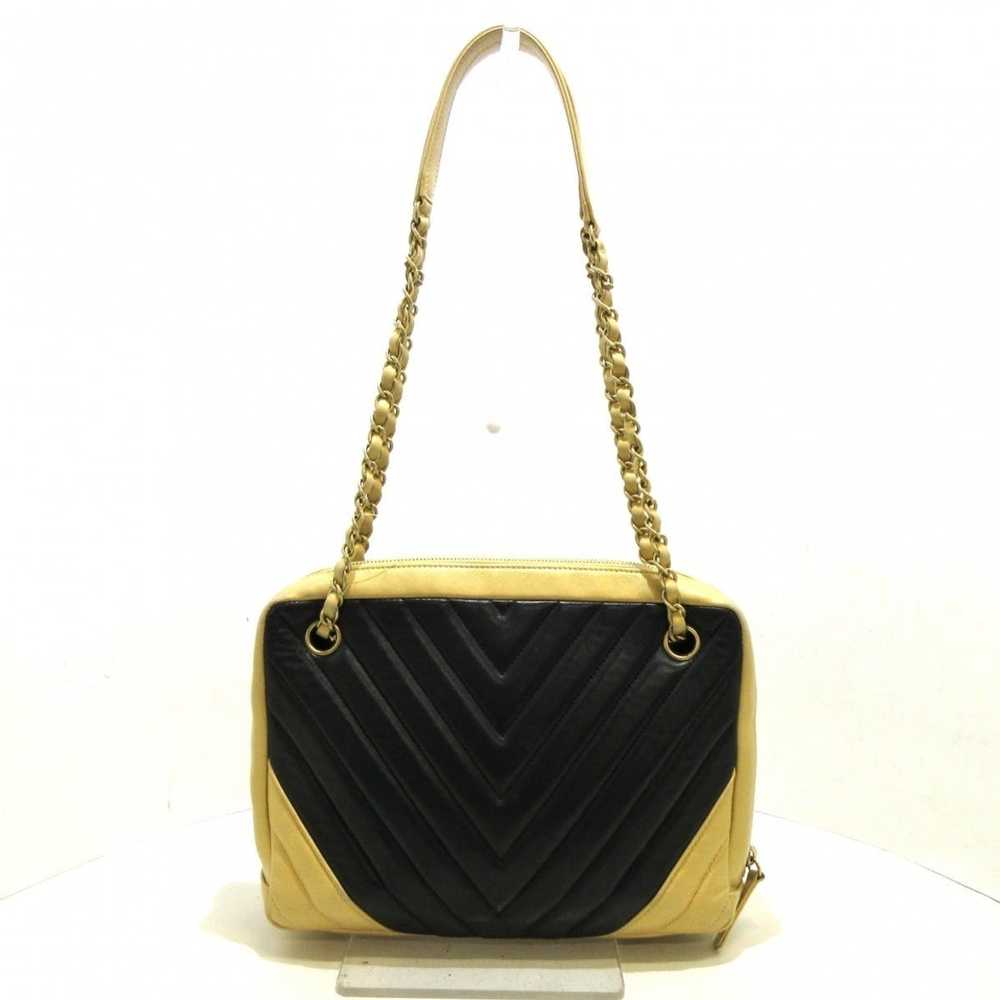 Chanel Chanel V Stitch Chevron Shoulder Bag Chain… - image 3