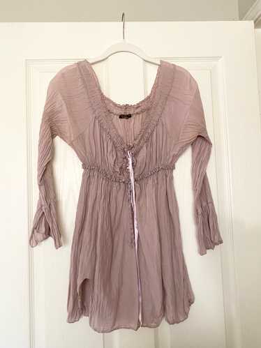 LOLA vintage Y2K boutique purple peasant top