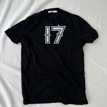 Givenchy black tee - Gem Givenchy black tee - Gem