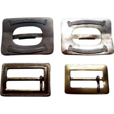 Two belt or sash buckles in gilded hammered brass… - image 1