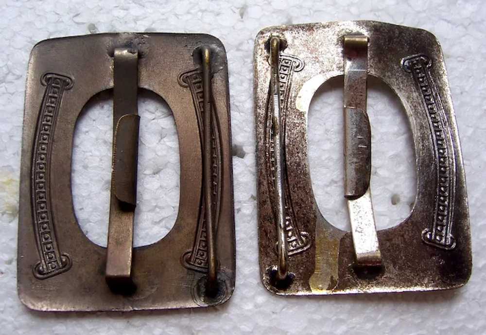 Two belt or sash buckles in gilded hammered brass… - image 4