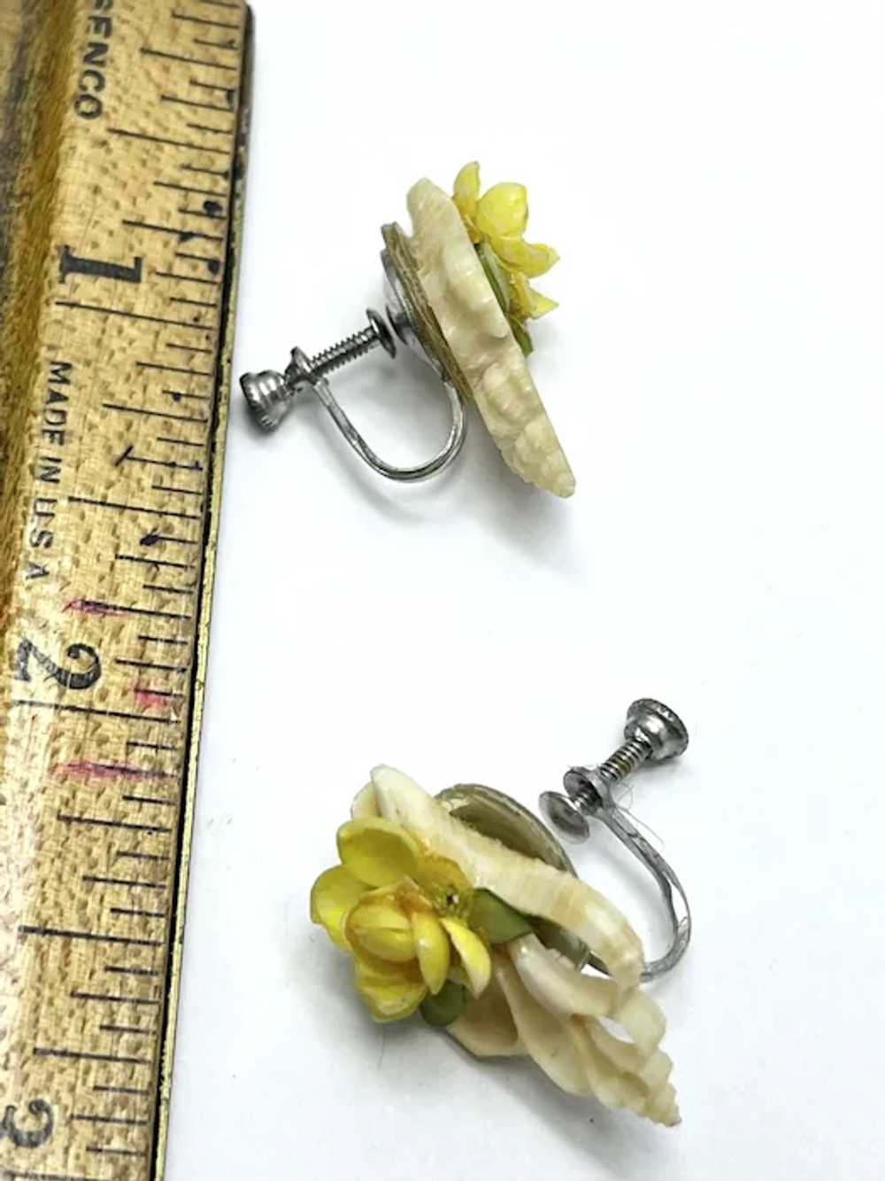 Vintage Shell Flower Earrings - image 4