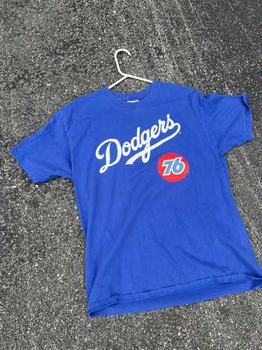 MLB × Streetwear × Vintage Vintage LA Dodgers Tee - image 1