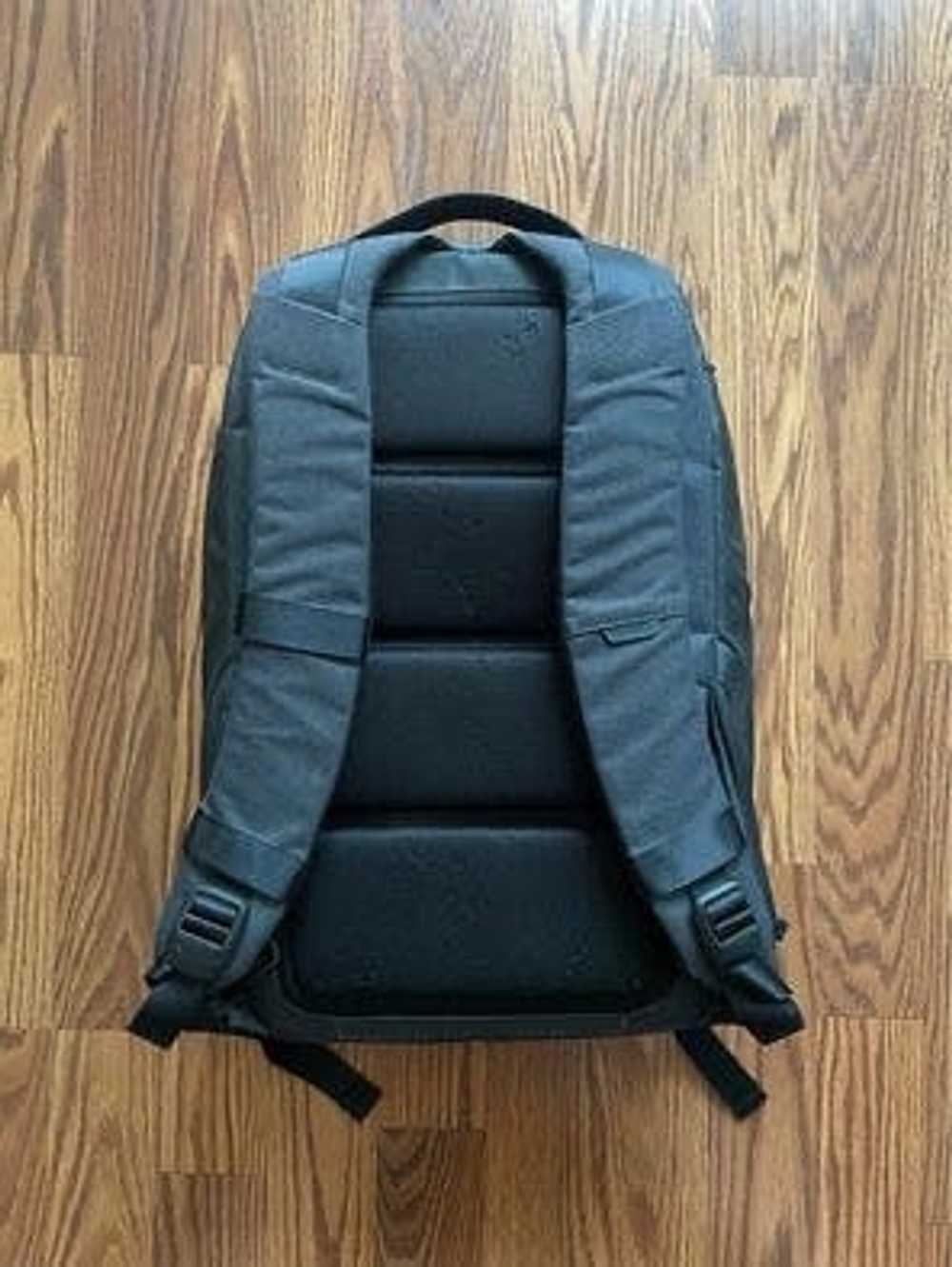 Incase Incase designs city laptop backpack - image 2