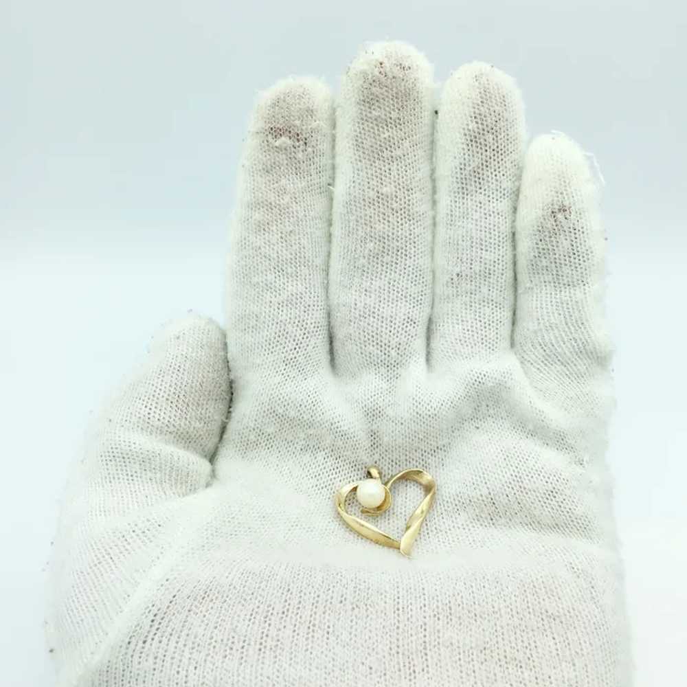 14K Pearl Heart Pendant - image 4