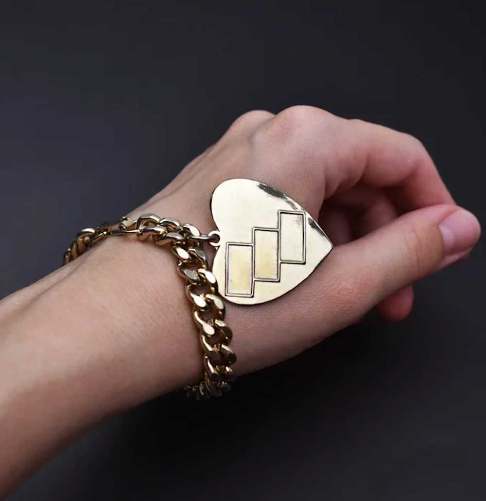 Gold chunky cuban chain bracelet with large heart… - image 4