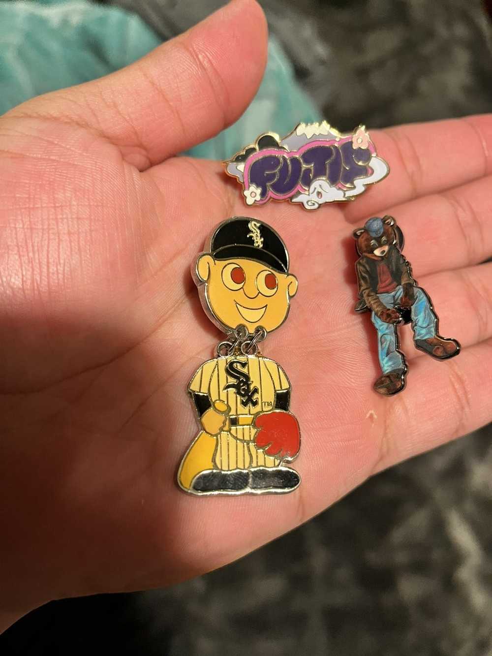 Hat Club × MLB × Pins HatClub Pin and others. - image 1