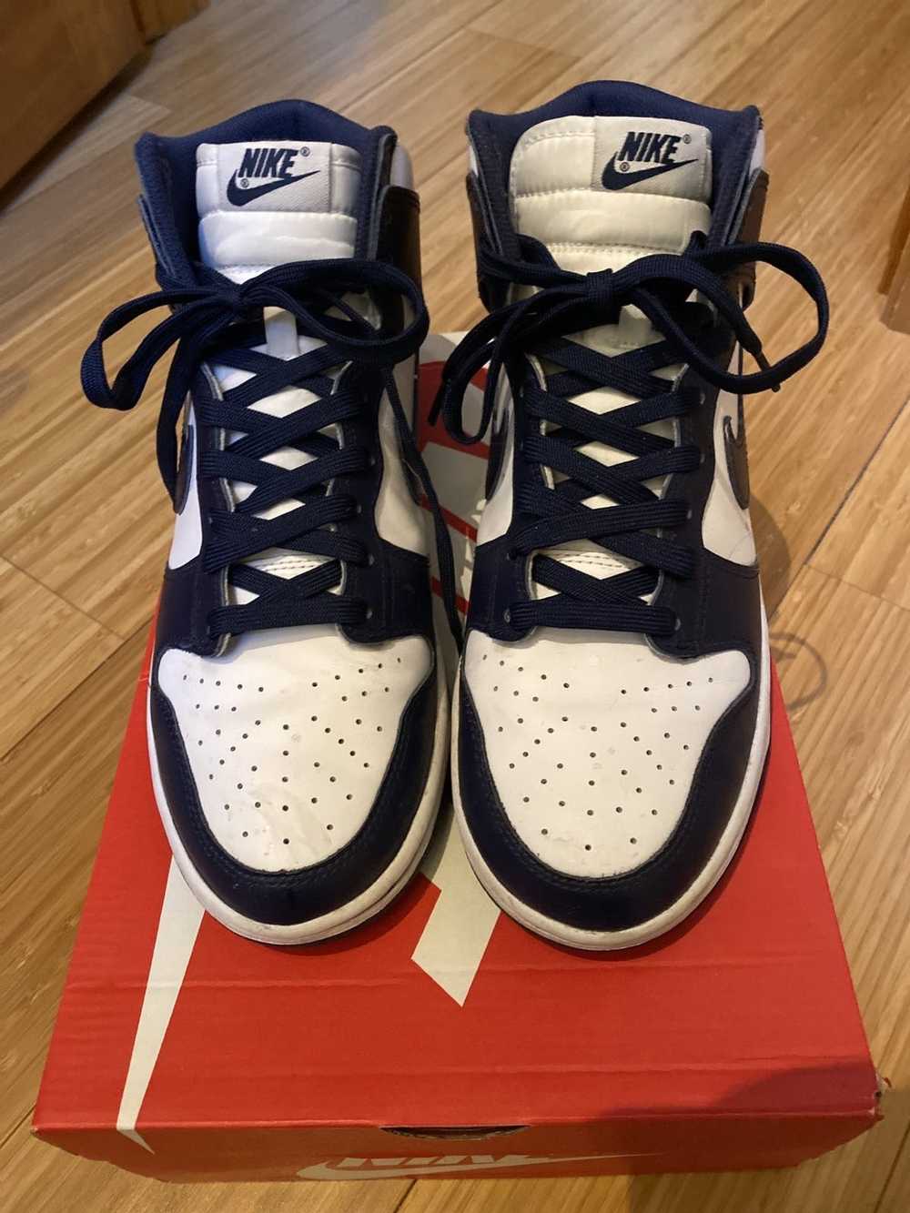 dunk high navy and white