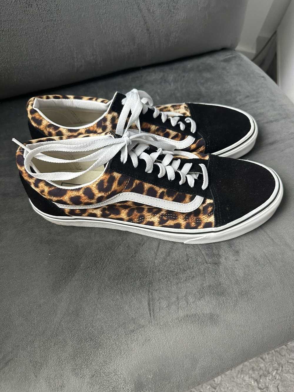 Vans Vans old skool leopard print sneakers - image 4