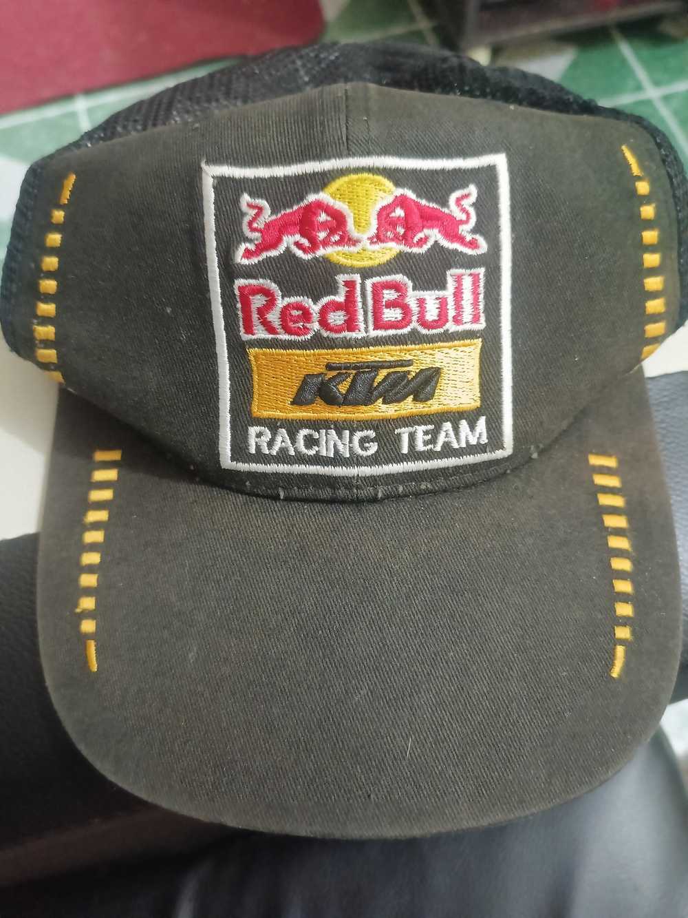 New Era × Racing × Red Bull Vintage Sun Faded Red… - image 3