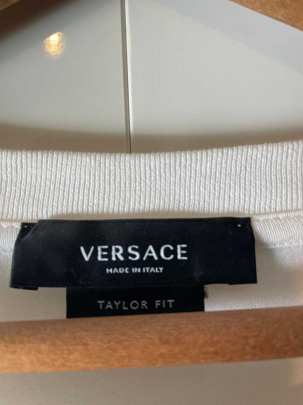 Versace Versace Taylor fit Logo T-shirt size L wh… - image 4