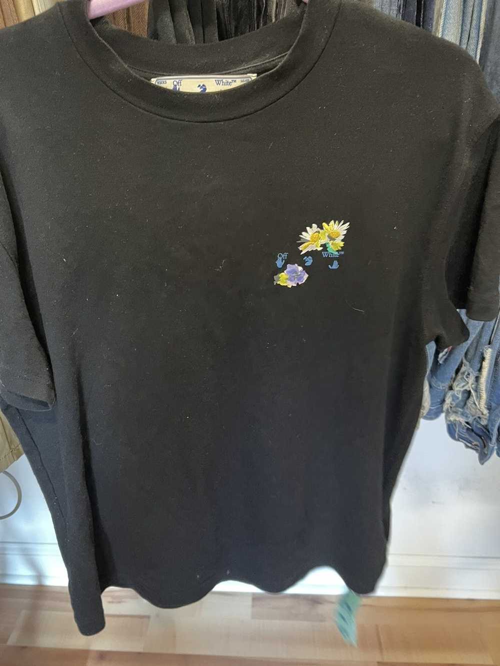 Off-White Off white tee flower logo - image 1