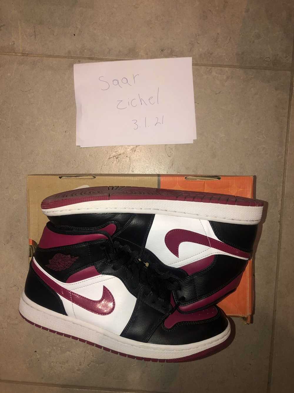 Jordan Brand Air Jordan 1 Mid Bred Toe - image 2