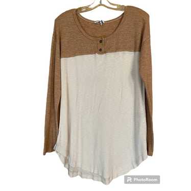 Bke Buckle BKE Women's Raw Edge Henley. Size L.