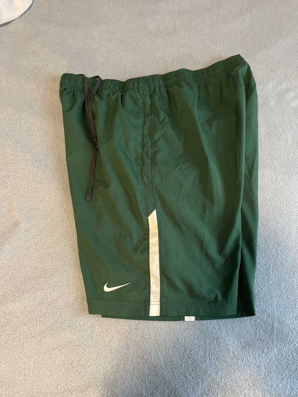 Men's Nike Anthracite Green Bay Packers Stretch Performance Shorts Size: 3XL