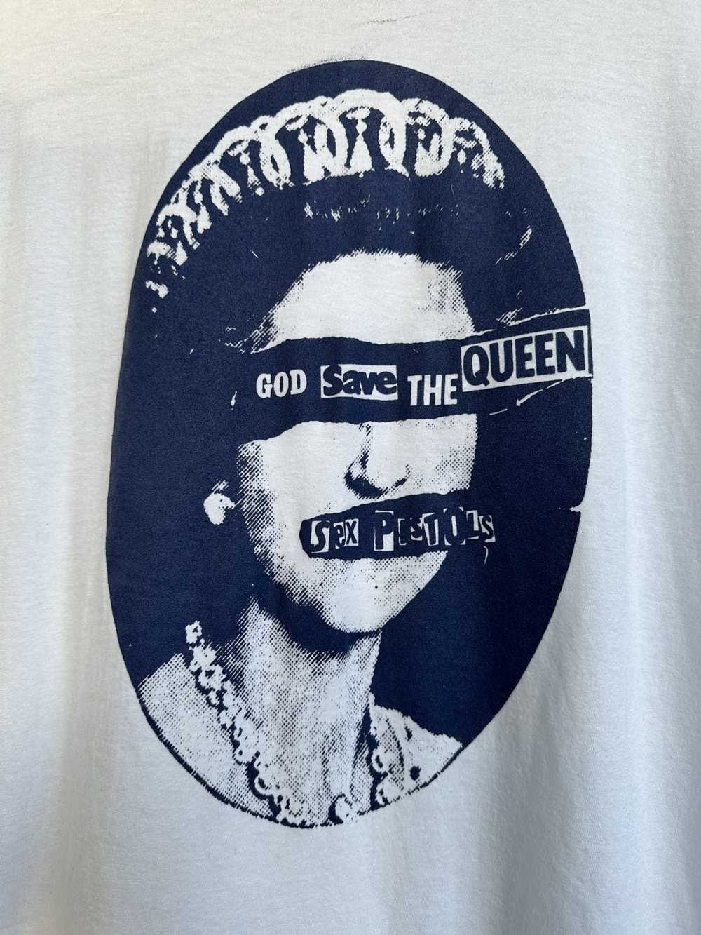 Band Tees × Vintage Vintage Sex Pistols God Save … - image 6