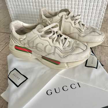 Gucci Bananya x Gucci Rhyton Marathon Running Shoes Sneakers 659408 -  crocodile-embossed 105mm boots - 9522 II FG Soccers Football Shoes Volt  Black Gold - 2SH00 - StclaircomoShops