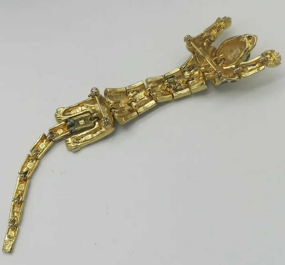 Leopard Over Shoulder Double Pin Brooch Gold tone… - image 6