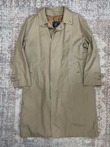 60's] Vintage Burberry's Single Raglan Trench Coat Commander II – VIEUX  ET NOUVEAU