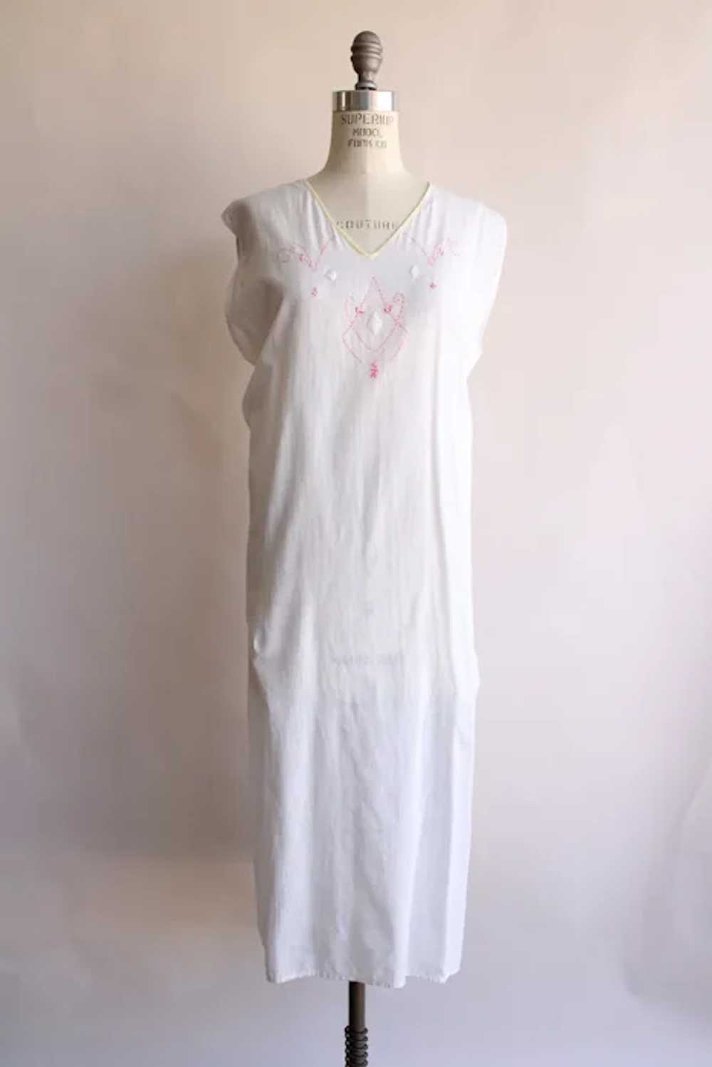 Vintage 1910s 1920s Nightgown, Volup Size Antique… - image 10
