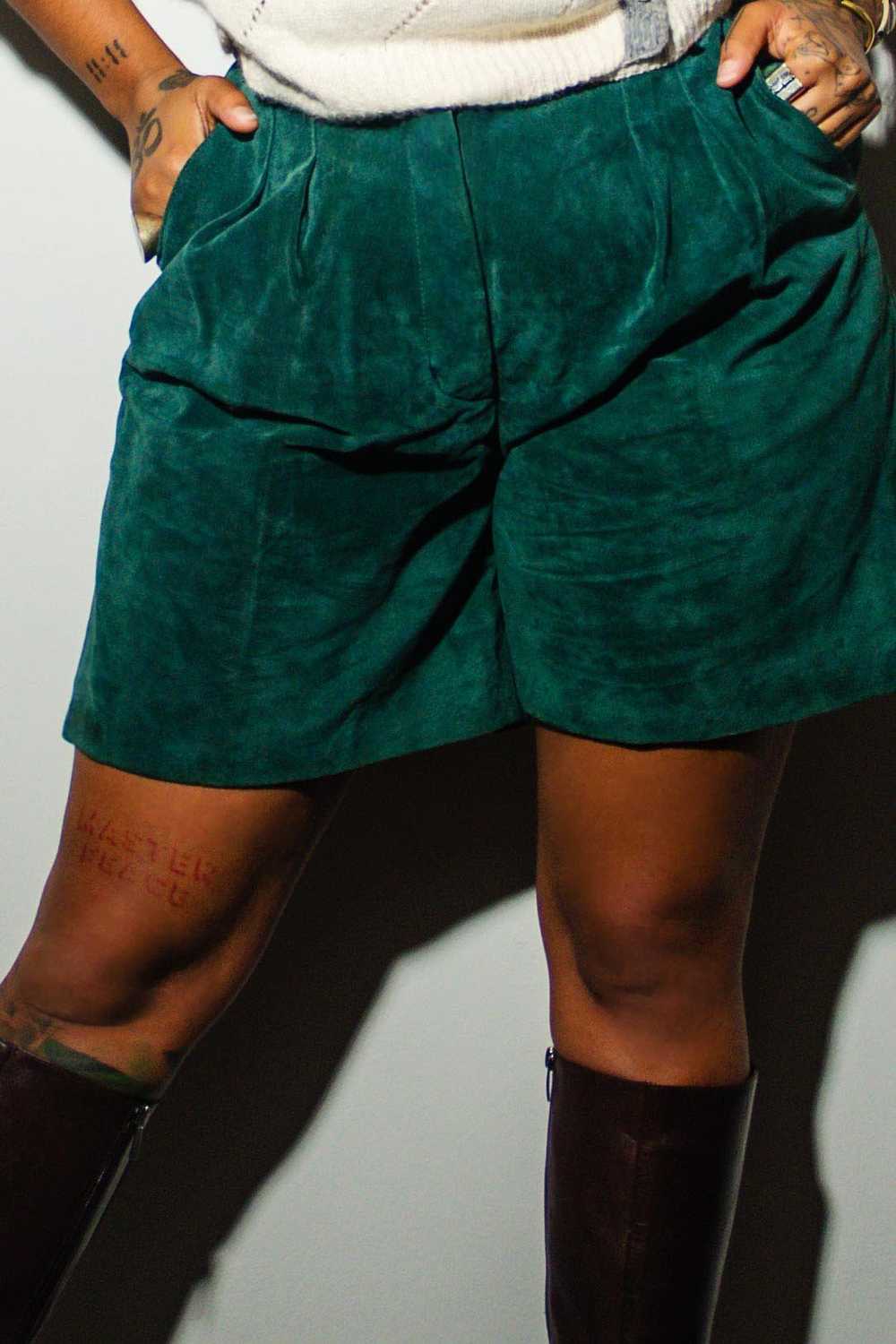 Vintage Imani Forest Green Suede High Waisted Ple… - image 2