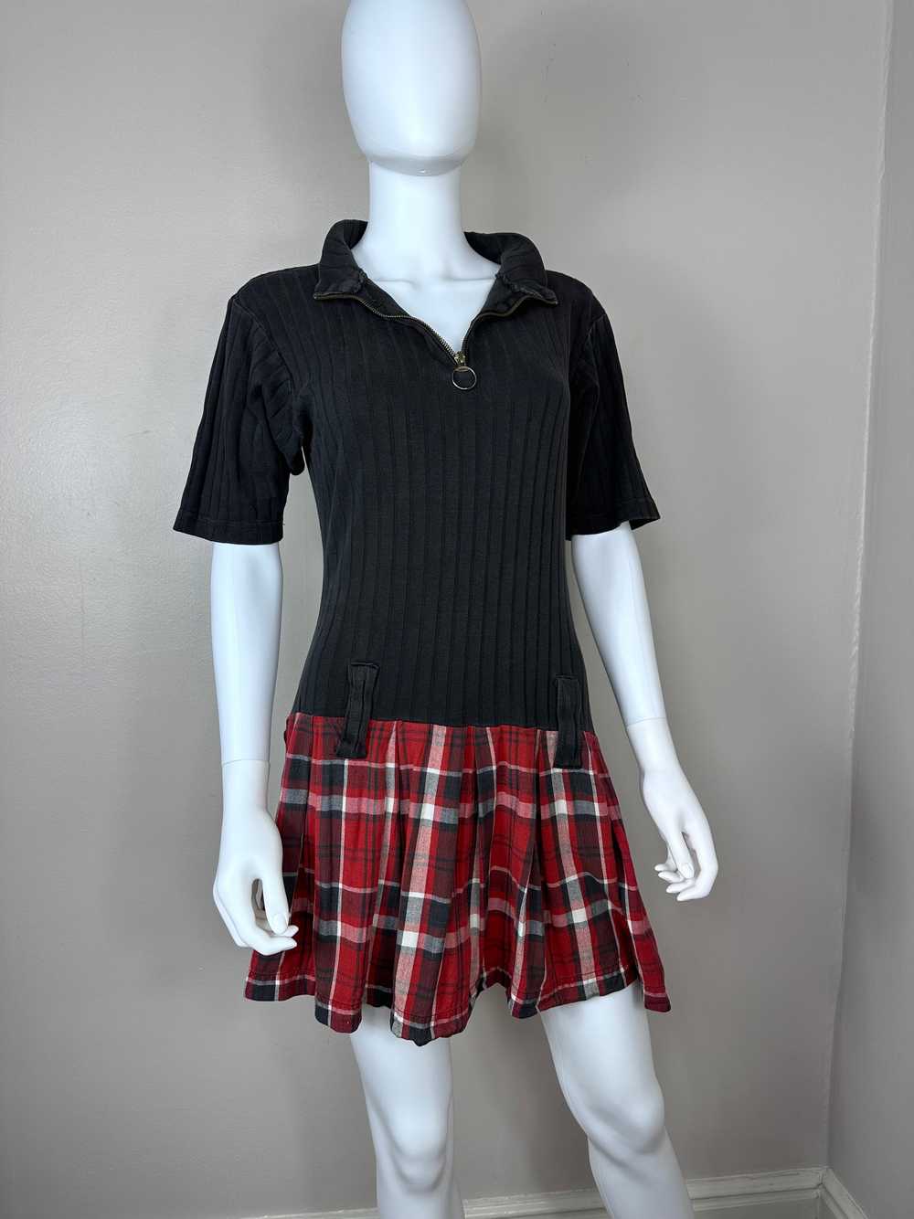 1990s Red Plaid and Black Rib Knit Mini Dress, Ul… - image 3