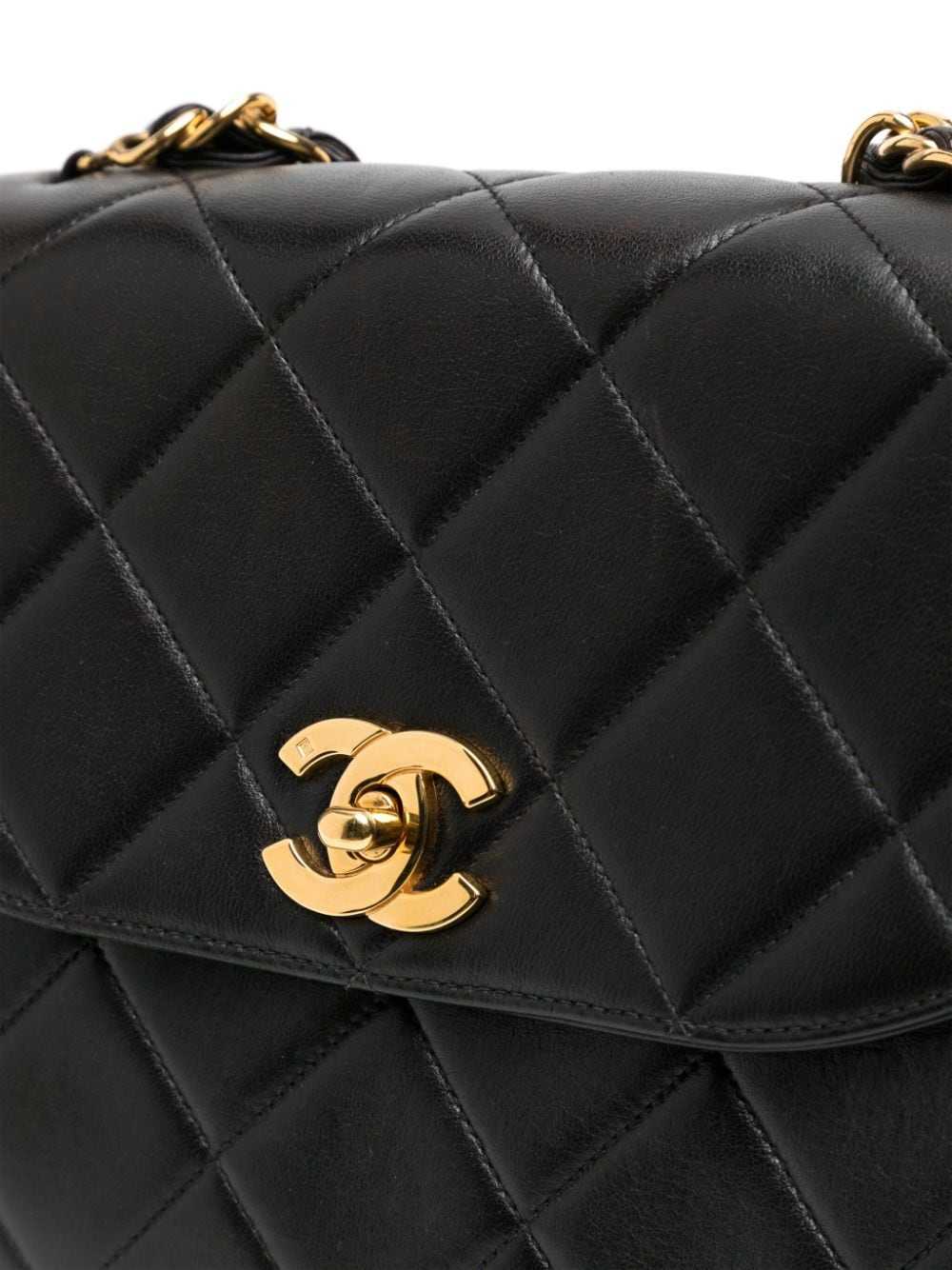 CHANEL Pre-Owned Classic Flap handbag - Black - image 4
