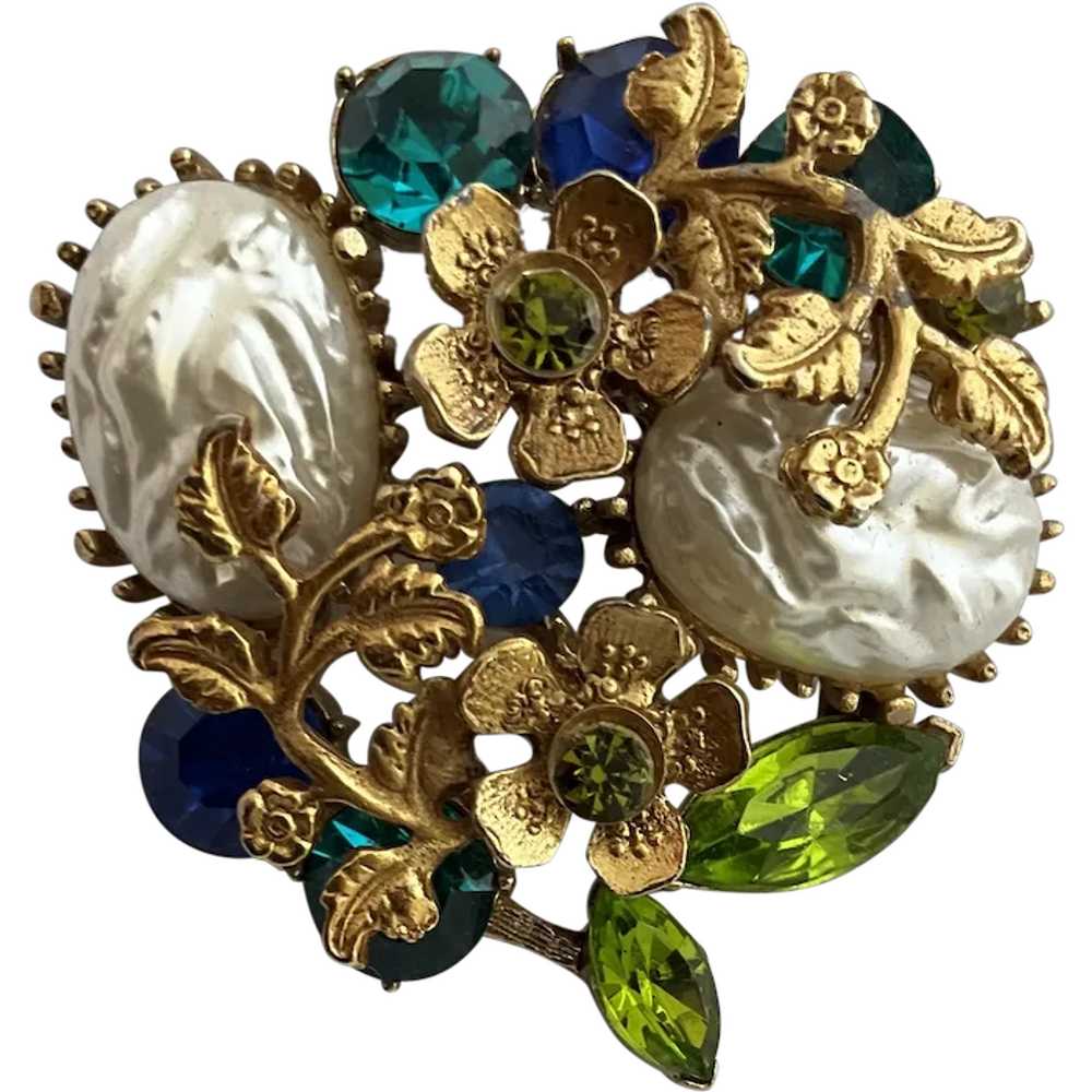 Vintage Flower Brooch with Large Faux Pearls - image 1