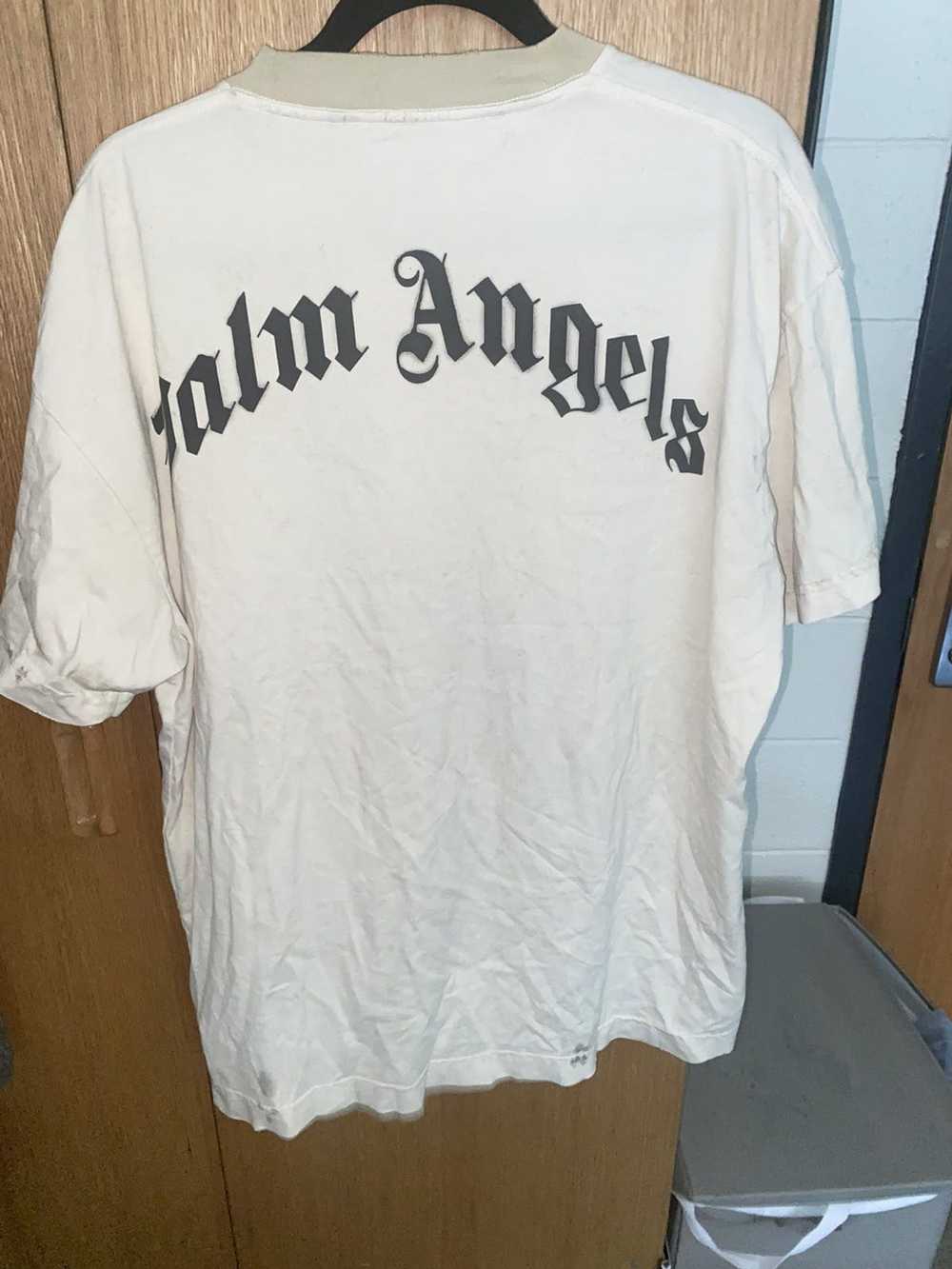 Palm Angels T-Shirt 😇 Price: $250 Fast shipping: Item will be delivered  within 2-3 business days 📦 DM US or text 248-993-0921 for…